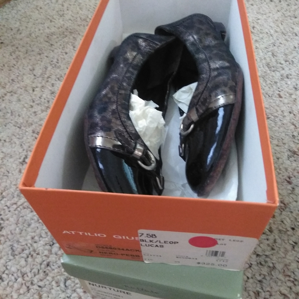 Heels - Picture 7 of 9